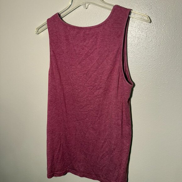 Red/Pink tank-top with decorative v-neck - Picture 3 of 3